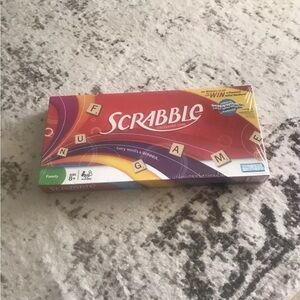 SCRABBLE 2008 Hasbro 04024 Crossword Family Board Game New Sealed in Box